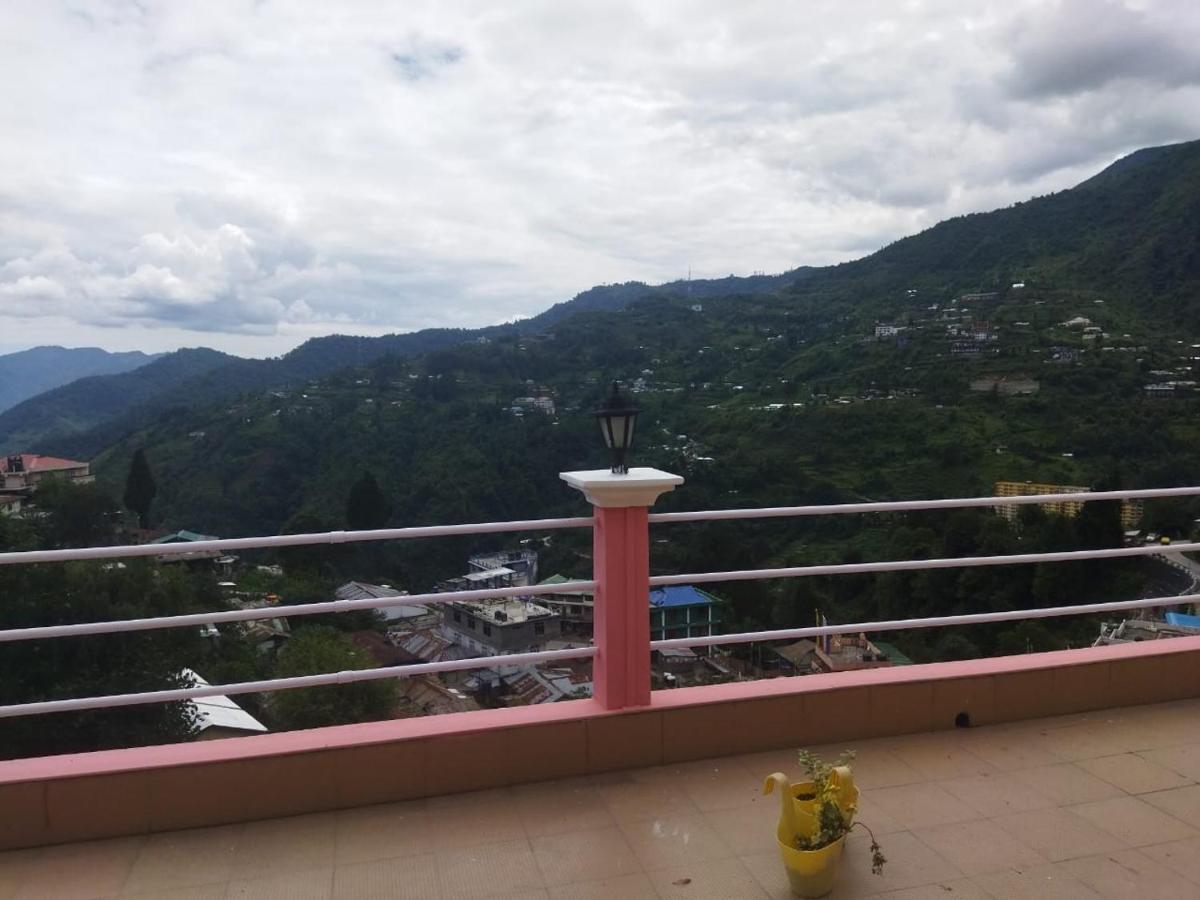 Hotel Nambrog Bomdila Bagian luar foto